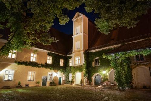 Bad Griesbach im Rottal Apartment | Klosterhof St. Salvator