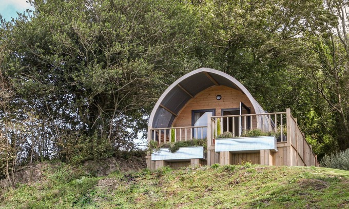 Loddiswell Cottage | KNAP MILL POD, pet friendly in Aveton Gifford