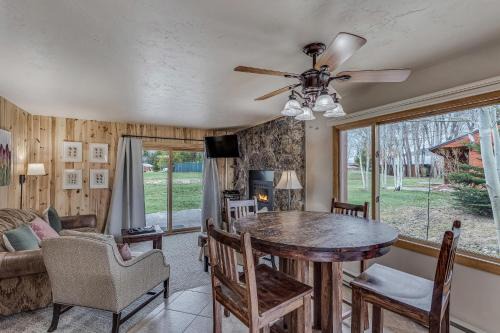 Clark House | Knapsack
