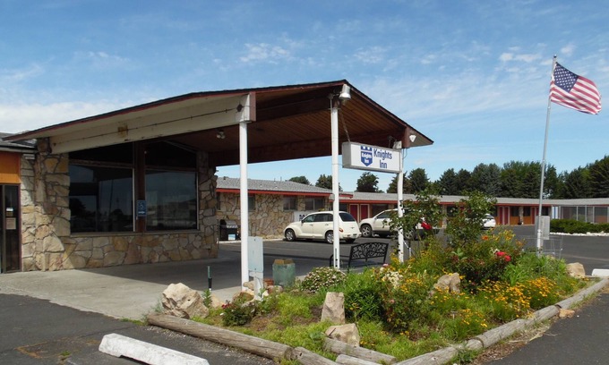 Boardman Hotel | Knights Inn Boardman