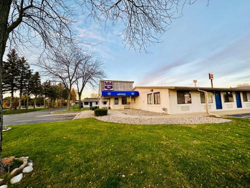 Bridgeport Hotel | Knights Inn Bridgeport Frankenmuth