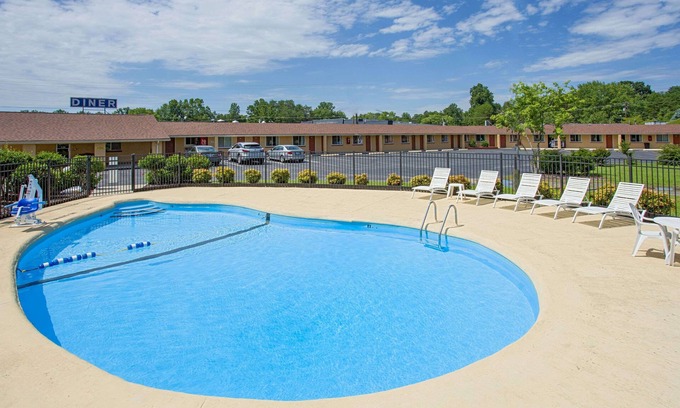 Mount Airy Hotel | Knights Inn Mount Airy