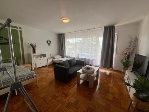 Ockershausen Apartment | KnocksCasa4You EG Monteurwohnung in Marburg