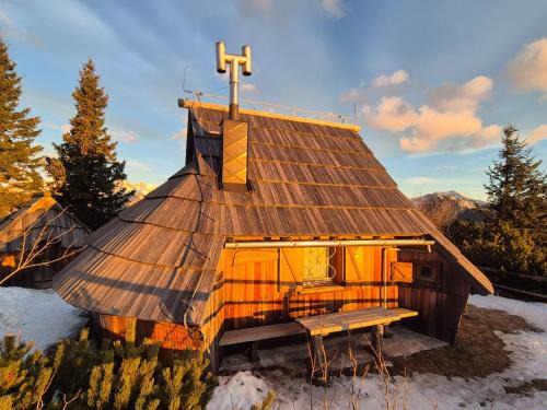 Kamnik Ski Chalet | Koča Velika Planina - Chalet Kamrica