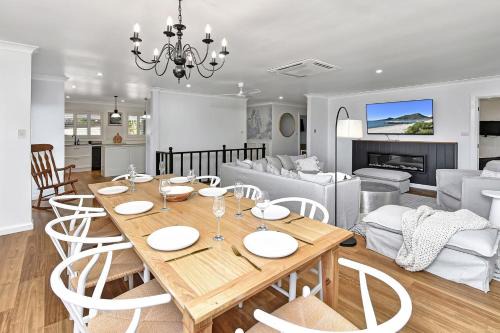 Nelson Bay House | Kookaburras
