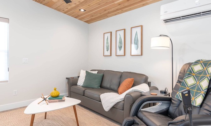 Cedar City Apartment | Kordeluxe Row #1 Studio Townhouse