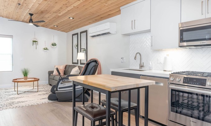 Cedar City Apartment | Kordeluxe Row #3 Studio Townhouse