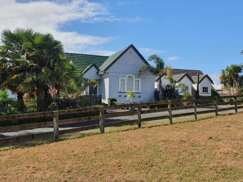Ngahinapouri Bed & Breakfast | Koromatua Homestead