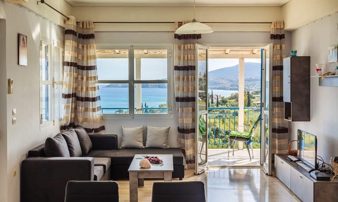 Koroni Apartment | Koroni Seaview Retreat - Summer Romantic Escape