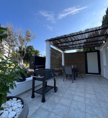Tingaki House | Kosaris Cottage