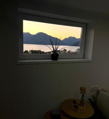 Vangsnes Apartment | Koselig ved Fjorden - Vangsnes