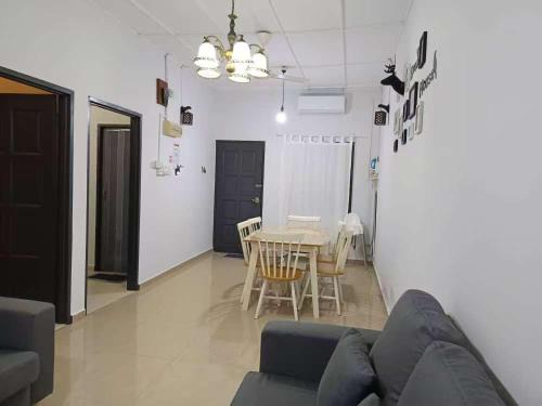 Taman Kota Laksamana House | Kota sally homestay