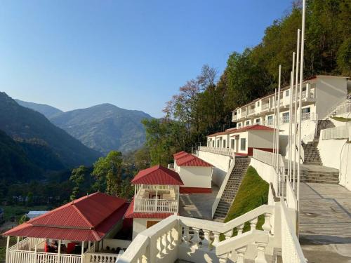 Gosainkund Bed & Breakfast | kotbari hotel