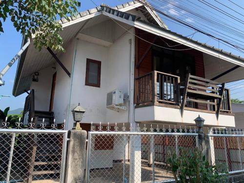 Pai House | Krapow House