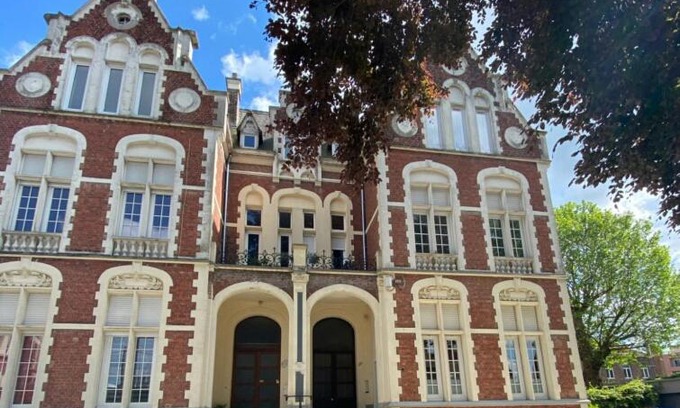 Armentieres House | KRISKO parking privé et clos