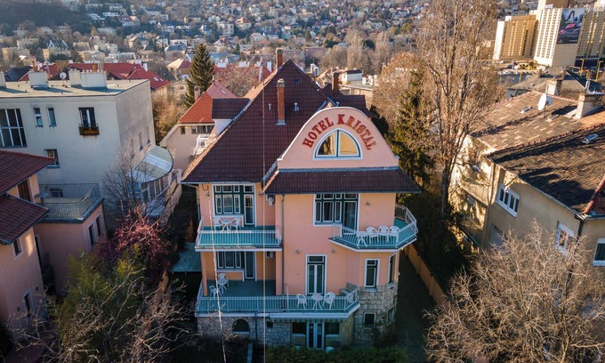 Gellert Hill Hotel | Kristal Hotel