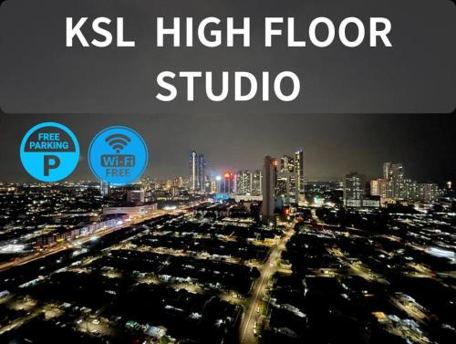 Taman Century Apartment | KSL Cozy (30) Bathtub Super High Floor City View