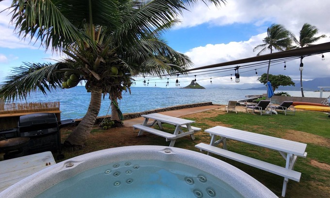 Kaneohe House | Kualoa Oceanfront Escape
