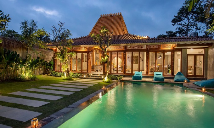 Melayang Villa | Kubu Pica Private Villa - Private Pool + Bathtub