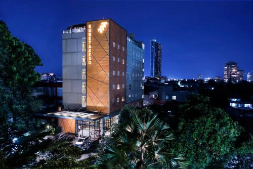 Kemang Hotel | Kuretakeso Kemang Hotel