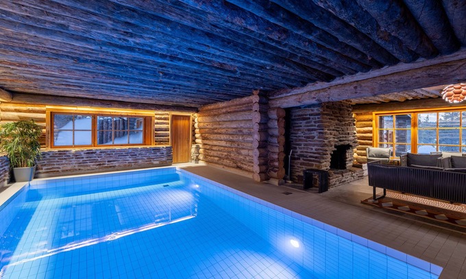 Saariselka Hotel | Kuukkeli Log Houses Aurora Resort