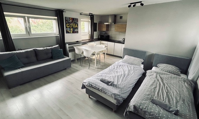 Stare Miasto Apartment | KW38 - 2 min to Old Market Square and Townhall