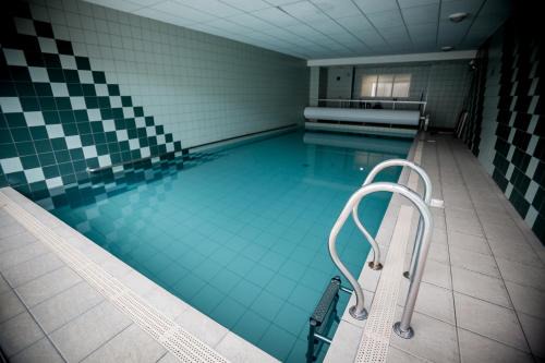 Clermont-Ferrand Hotel | Kyriad Clermont-Ferrand-Sud - La Pardieu