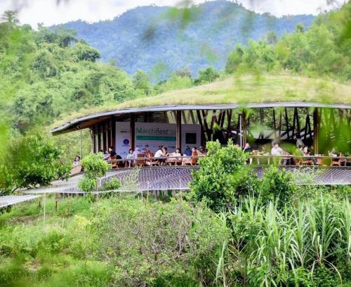 Dien Khanh Ski Chalet | Làng Nhỏ - Hồ Láng Nhớt Resort with Nature Life