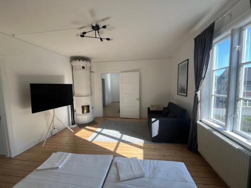 Vastra Frolunda Apartment | Lägenhet nära hav & stad, fri parkering