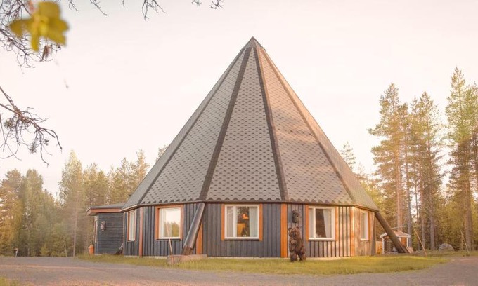 Lapptrask Resort | Långforsen Glamping & Lapland Experience