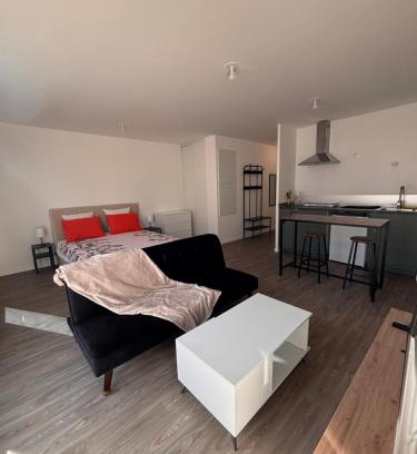 Pierrefitte-sur-Seine Apartment | L'ébène de Pierrefitte, proche de Paris