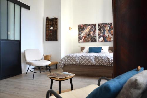 Montcuq Apartment | L'édredon de Joséphine