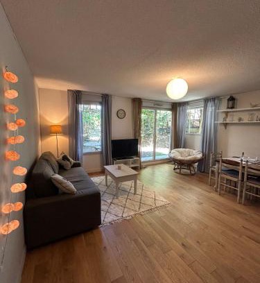Pont des Demoiselles-Montaudran-La Terrasse Apartment | L'Émile Lécrivain parking facile