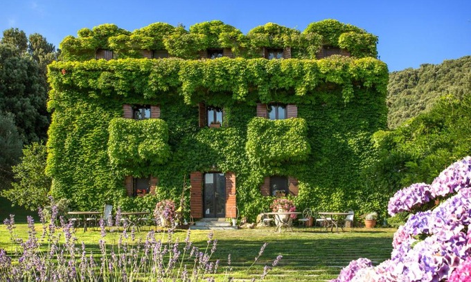 Tempio Pausania Hotel | L'Agnata di De André Boutique Hotel