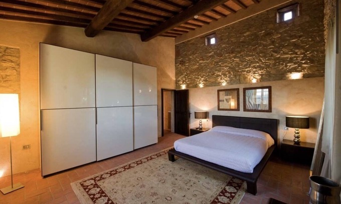 Santa Cristina a Mezzana Bed & Breakfast | L' Agriturismo Sottototno located in the heart of Tuscan nature