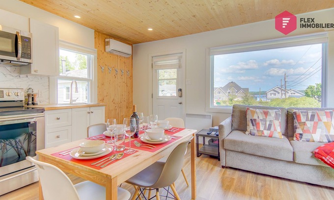Magog Cottage | ⭐ L'Ancre-Dorée de Chalet Memphré ⚓ Southière Beach in Magog ⭐