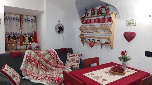 Montagnaga Apartment | L'Antica Canonica di Casa Bernardi, terrazzo Wi-Fi PetFriendly con Area Cani