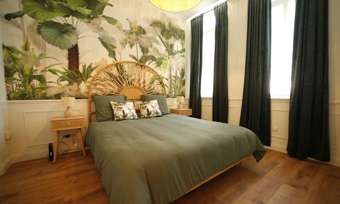 Cambrai Apartment | L Arbre d or Appart Hyper Centre SPA Couvert