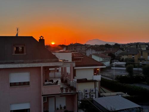 Sant'Egidio alla Vibrata Apartment | L'attico di Ella, tra mare e monti con vista bella