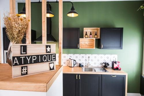 Amboise House | L'Atypique, charmante maison avec jardin clos
