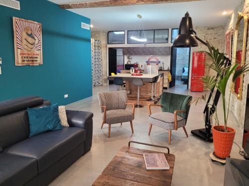 Nimes City Centre Apartment | L'atypique des arènes