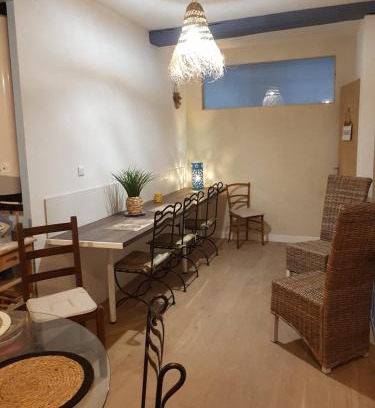 Tournus Apartment | L'Auberge du Docteur Privey - Free & secure Park Bike - Voie Bleue