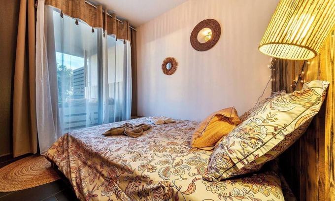 Plateau-Caillou Apartment | L'Ecrin Bohème