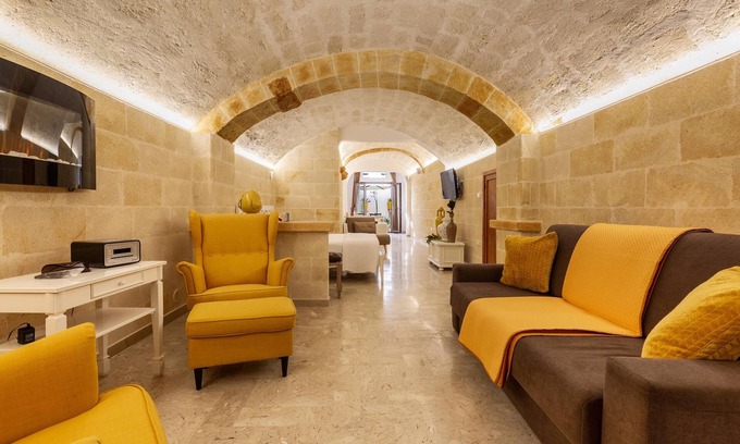 Centro Storico Apartment | L`Edicola Suite by BarbarHouse