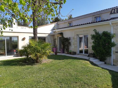 Blaye House | L'Escale Bellevue