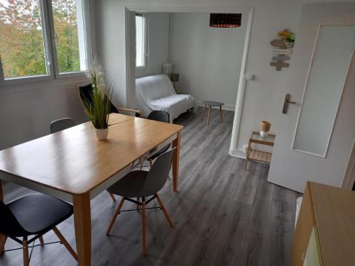 Chalons-en-Champagne Apartment | L'escale champenoise , wifi garage parking privè gratuit