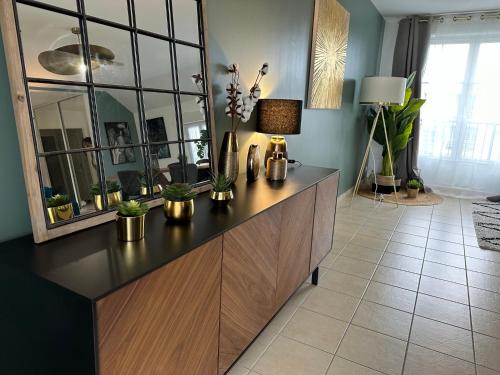 Le Plessis-Robinson Apartment | L'escale du Trianon