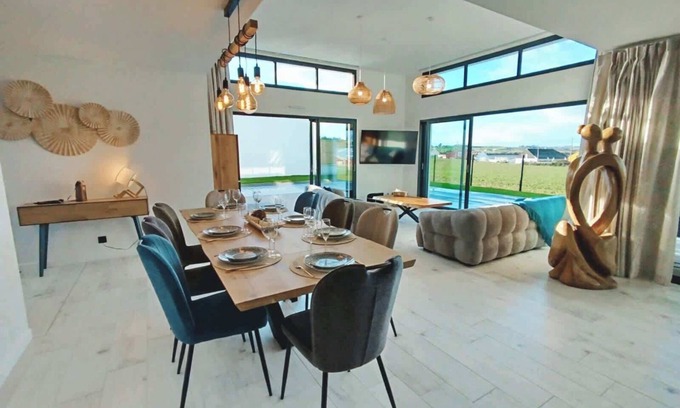 Carantec Villa | L'Escapade Marine Seaside villa with swimming pool
