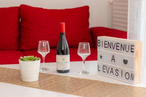 Le Plessis-Robinson Apartment | L'Evasion