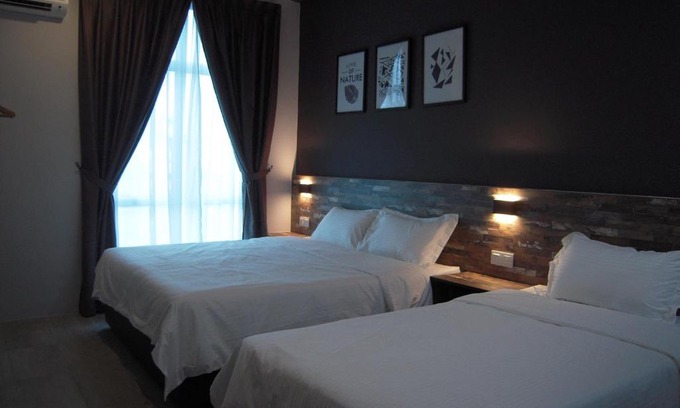 Simpang Renggam Hotel | L Hotel